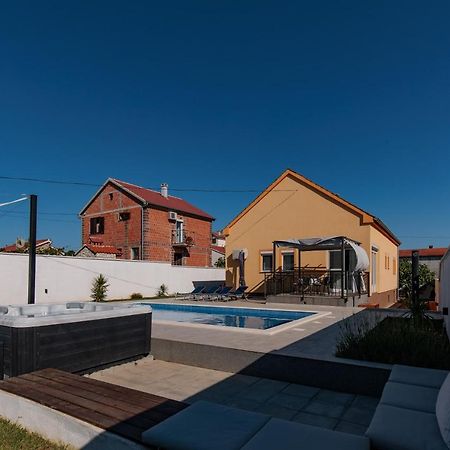 Villa Family And Friends Private Heated Pool With Jacuzzi Zadar Exterior photo
